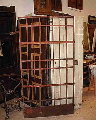 Cancello antico di cella di prigione,uso porta