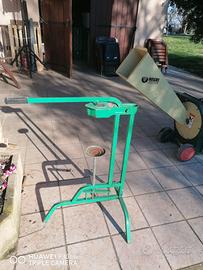 Imbottigliatrice con tappi