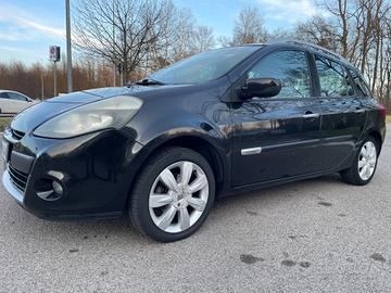 Renault Clio 1.2 16V TCE 100CV SporTour*Neopatenta