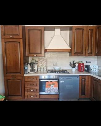 cucina in legno massello 