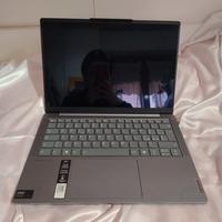 Lenovo Yoga Slim 7 OLED (32GB RAM) - Pari al Nuovo