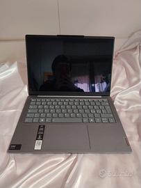 Lenovo Yoga Slim 7 OLED (32GB RAM) - Pari al Nuovo