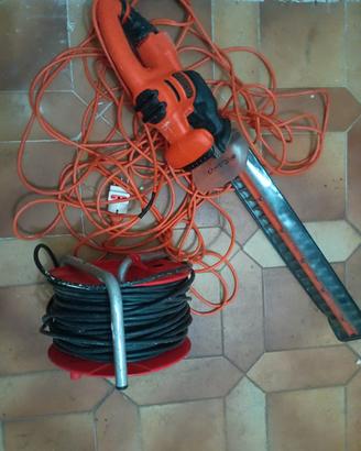 taglasiepe black and Decker  con prolunga 25