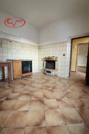 Appartamento di 107 m² con 4 locali a Montevarchi