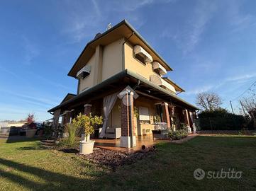 PORZIONE DI BIFAMILIARE A VEDELAGO