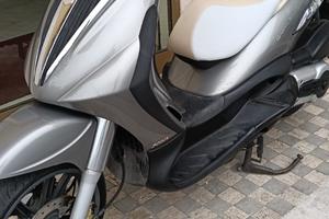 Piaggio Beverly 500