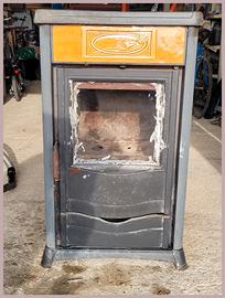 Rossella stufa a legna in ghisa