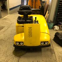 Motospazzatrice Karcher KMR 1250B