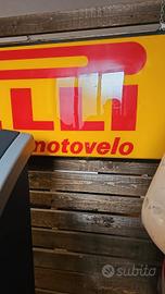 PIRELLI insegna luminosa