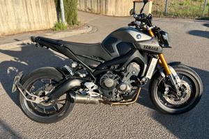 Yamaha MT-09 2016 – sospensioni Giotek, Roads