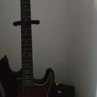 chitarra elettrica completa di amplificatore 