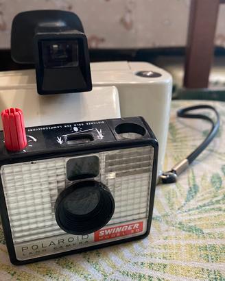 Polaroid swinger Model 20