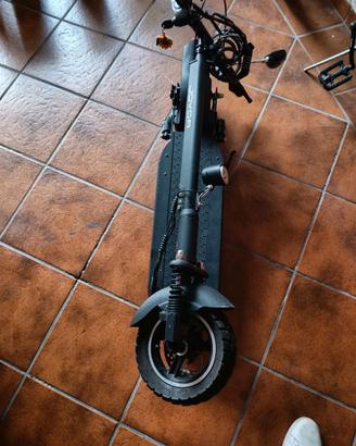 Monopattino elettrico Joyor y6s