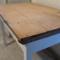 🪑 Tavolo in Legno con Cassetto – Stile Rustico