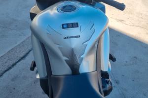 kawasaki z1000sx 