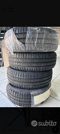 Pneumatici nuovi Hankook 215/65/15 96H