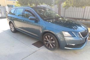 SKODA Octavia Wagon 1.5 g-tec Ambition 130cv dsg