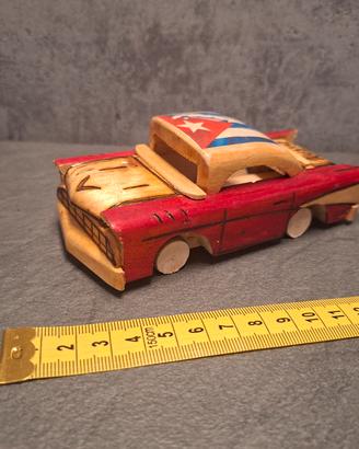 Automobile D'Epoca in Legno - Artigianato Cubano