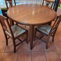 Tavolo allungabile con sedie