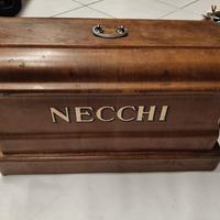 Macchina da cucire NECCHI con scatola