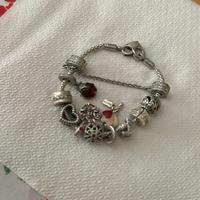 Bracciale e charm Pandora