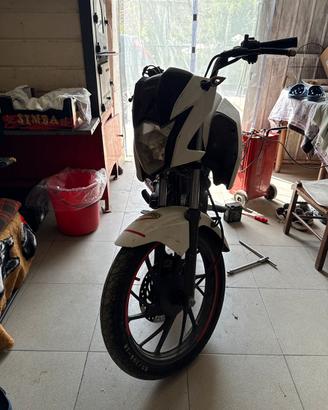 Honda cb125f