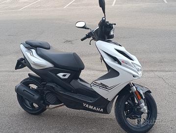 Yamaha aerox 50