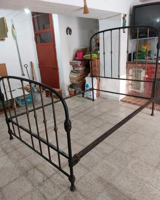Letto Matrimoniale fino 800' - Ferro e Ottone