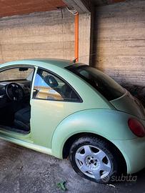 Maggiolino Volkswagen New Beetle, 2001