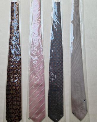 Cravatte Burberry nuove