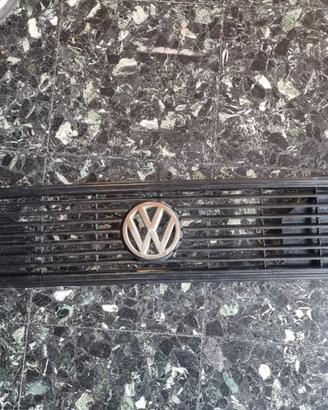 Griglia anteriore vw t2 t3 in buono stato euro 40