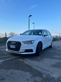 Audi A3 - TDI 110cv per NEOPATENTATI