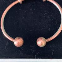 Braccialetto mod . Icons Pandora aperto con pallin