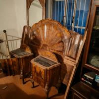 Coppia Comodini Vintage Radica di Noce Marmo Scuro