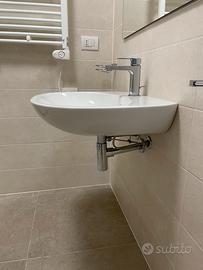 Lavabo sospeso Ideal Standard - bagno in ceramica
