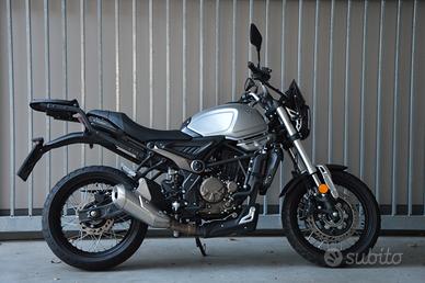 Voge Trofeo 300 Scrambler