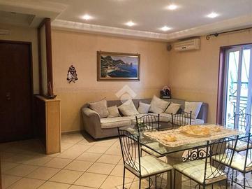 3 LOCALI A MELITO DI NAPOLI