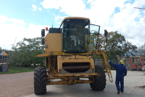 Al 59 collina plus new holland