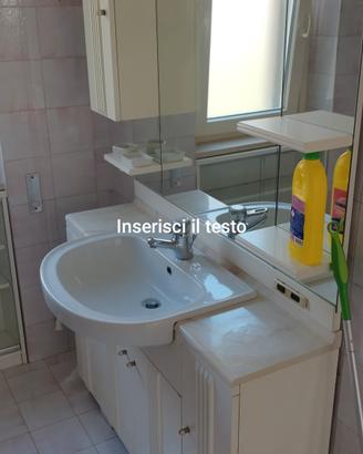 Mobiletto bagno con lavandino