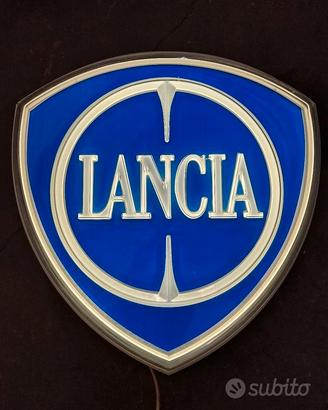 Insegna Lancia
