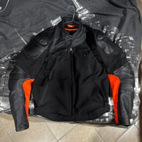 Giubbotto pelle moto con protezioni