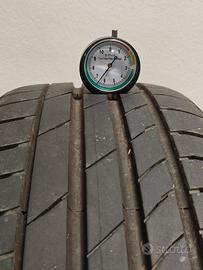 4 Pneumatici Kumho 215/50 ZR18 92w estivo