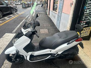 Yamaha X-Max 250 - 2008 - PERMUTE