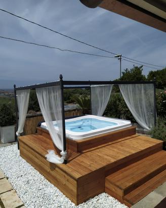 Vasca idromassaggio jacuzzi