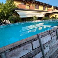 Piscina stupenda e accessoriata