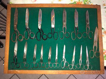 Blocco di 18 forbici antiche forgiate