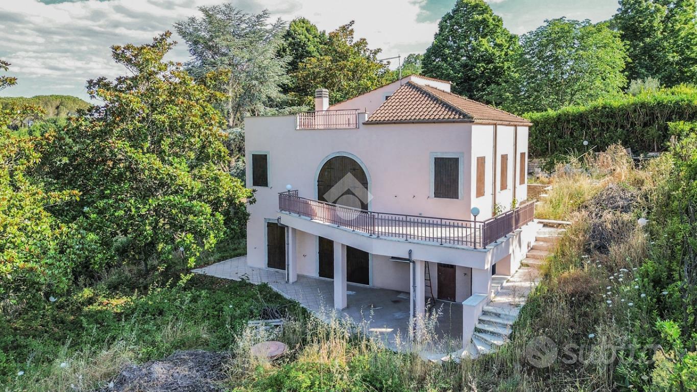 Casa – Bracciano, Vigna di Valle - Altro