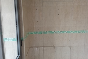 Locale commerciale via R. Vitolo