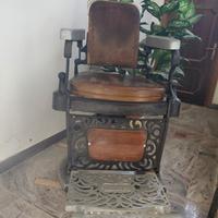 Antica poltrona da barbiere