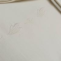 Raffinato Lenzuolo e Federe Misto Lino e Ricami 